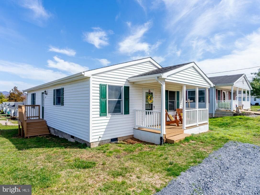 Property Photo:  175 Village Place  VA 22835 