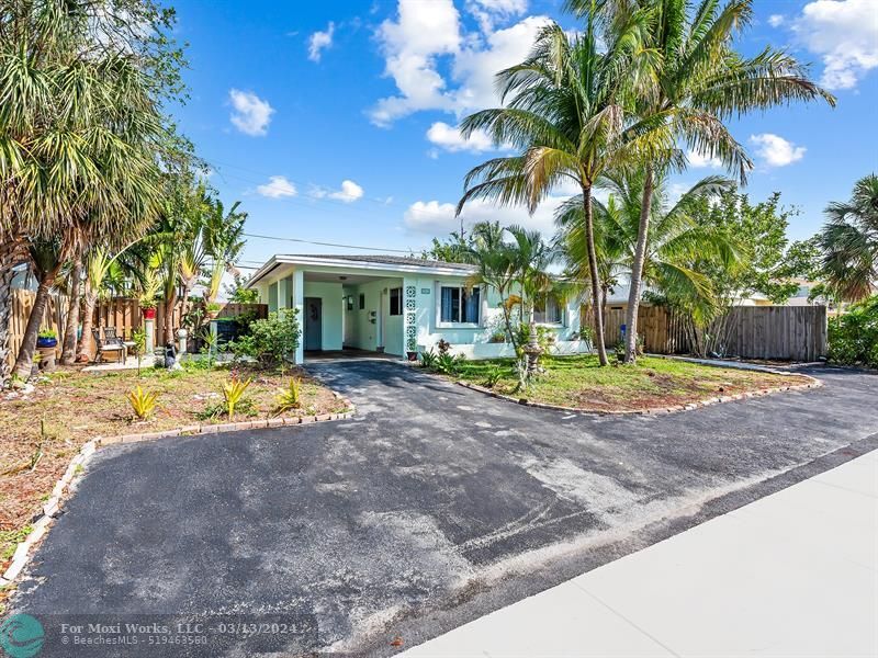 Property Photo:  2041 NE 56th St  FL 33308