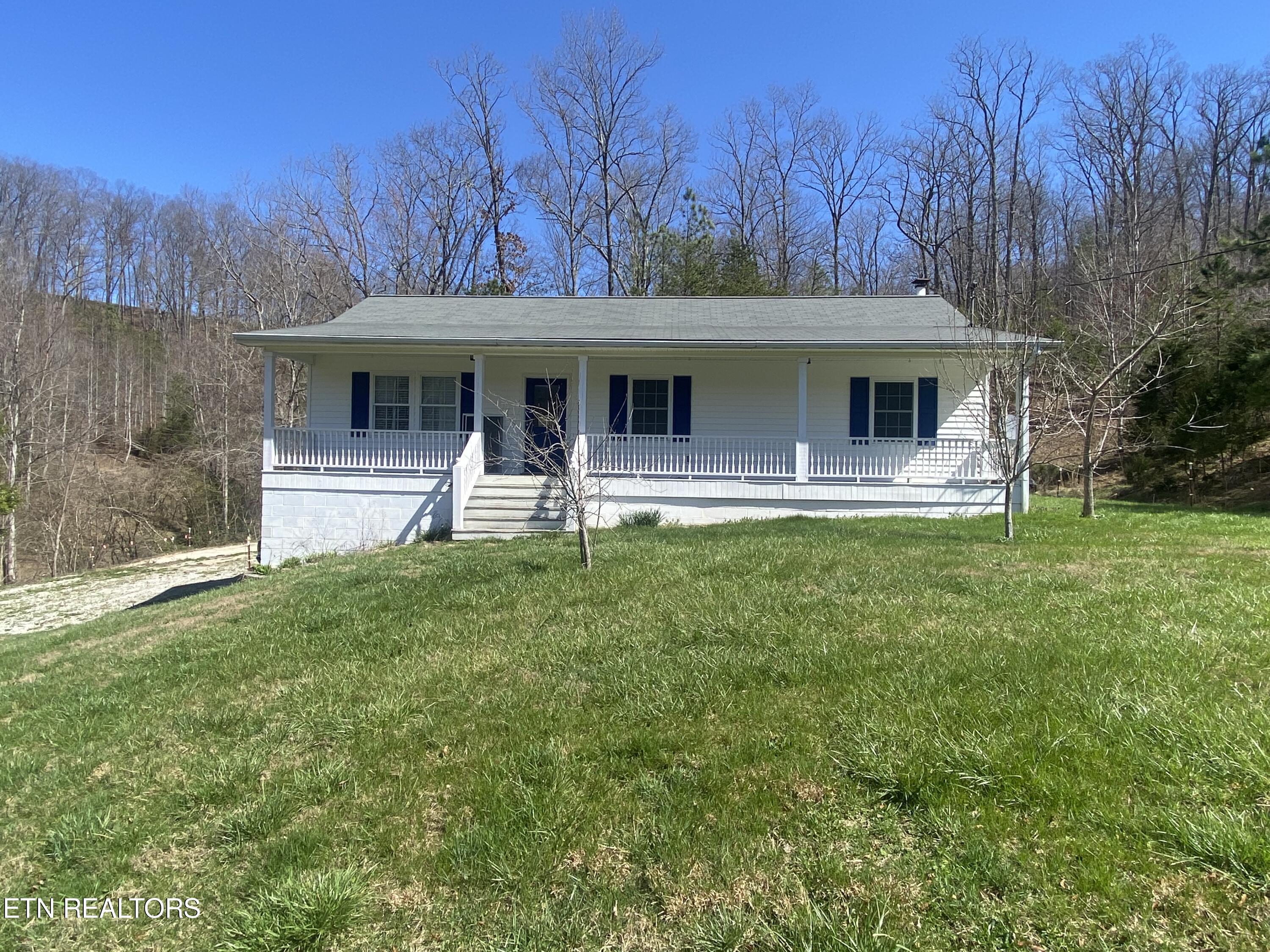 Property Photo: 490 Brewer Hollow Rd TN 37866