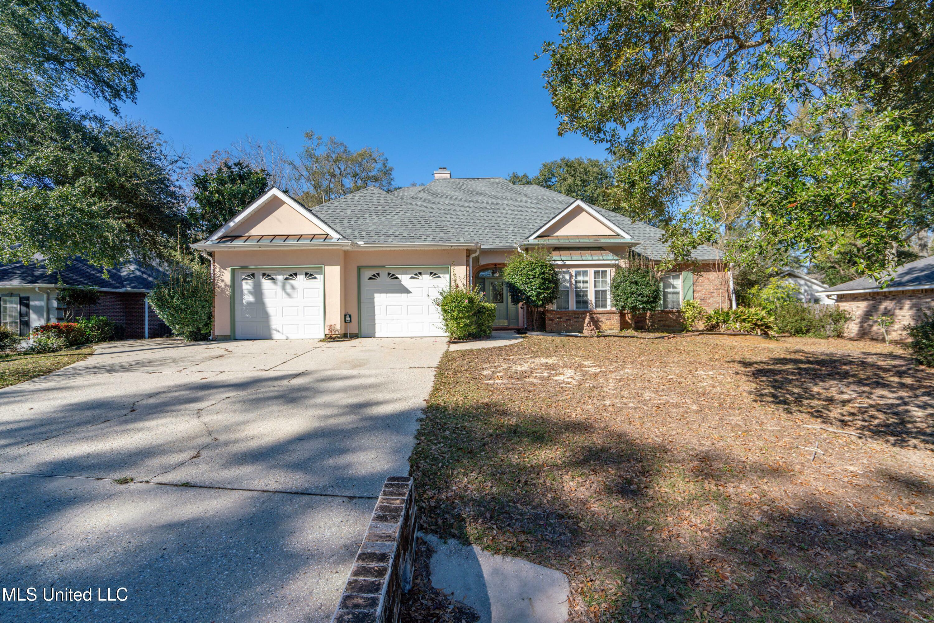 Property Photo: 7730 Manini Way MS 39525
