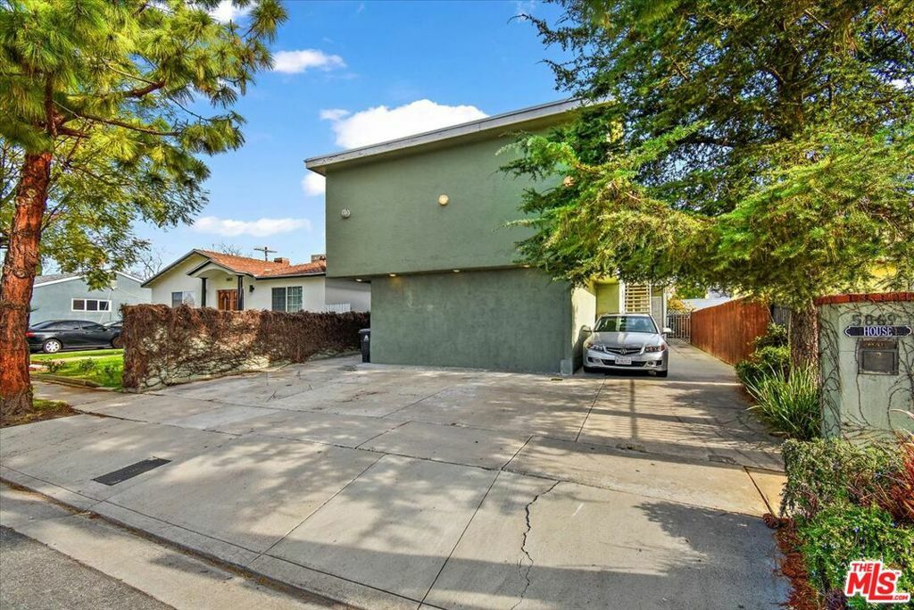 Property Photo:  5869 Dauphin Avenue  CA 90034 