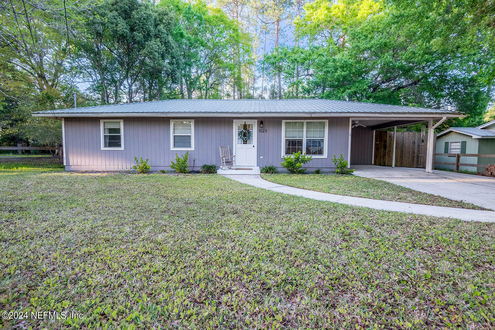 Property Photo:  1023 Southgate Drive  FL 32091 