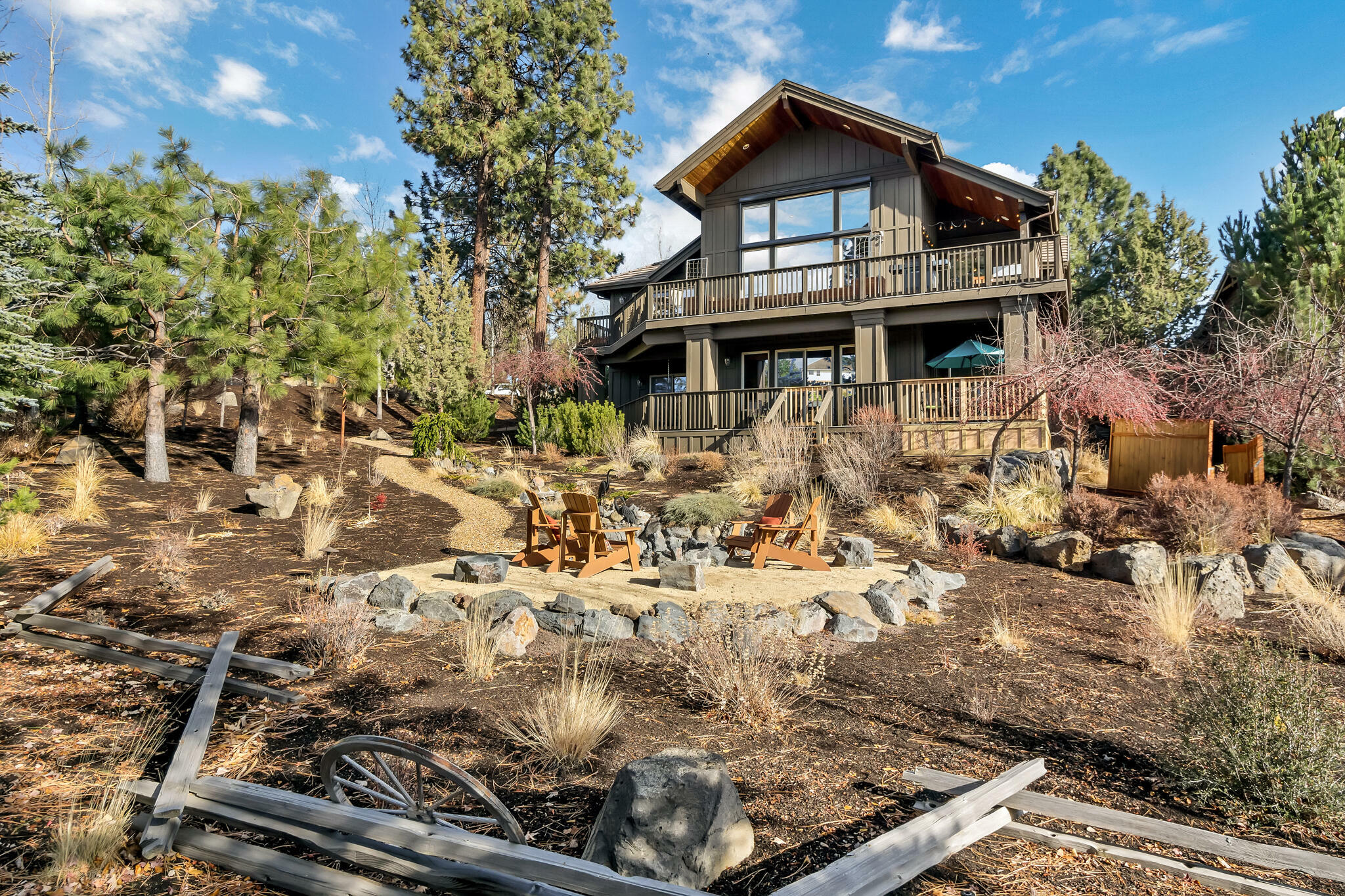 Property Photo:  15 SW Quail Butte Place  OR 97702 