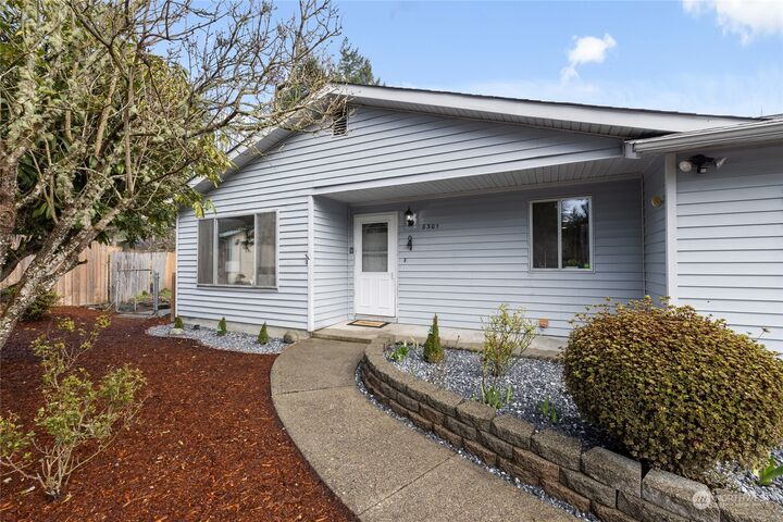 House for sale in University Place 8301 56th Street W, University