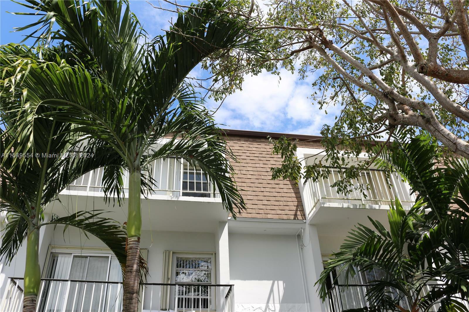 Property Photo:  9611 SW 77th Ave 306A  FL 33156 