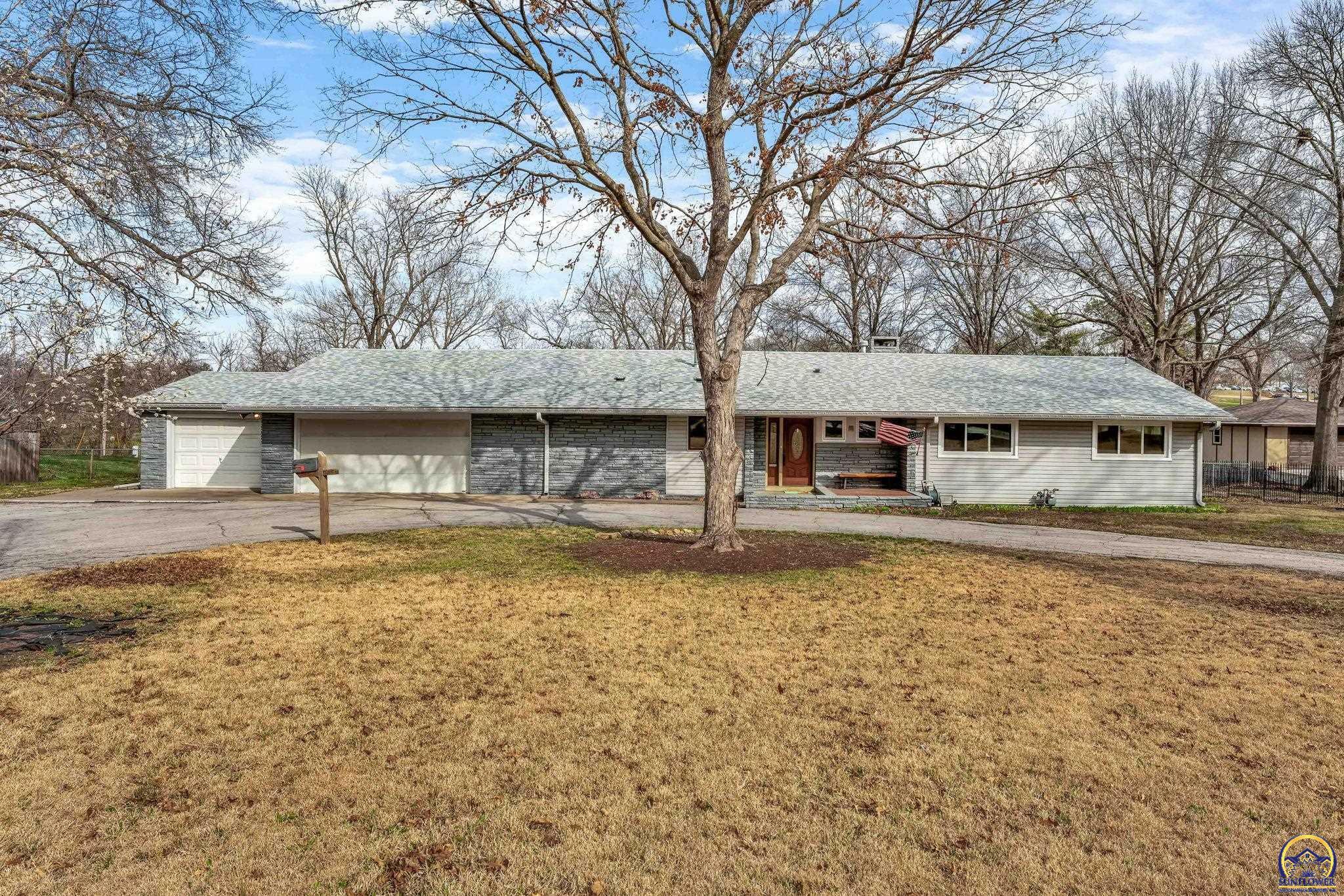 2710 SW Burlingame Rd  Topeka KS 66611 photo