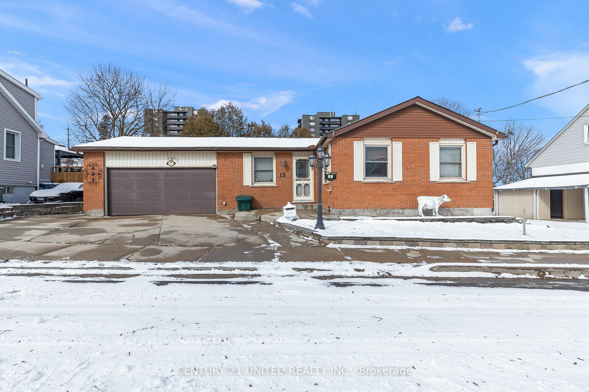 15 Chester St  Guelph ON N1H 1K7 photo