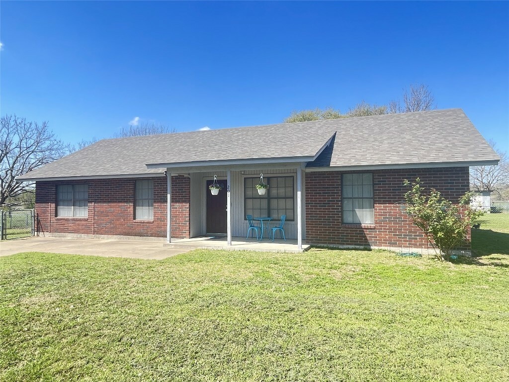 Property Photo:  201 W Tomlinson Street  TX 76527 