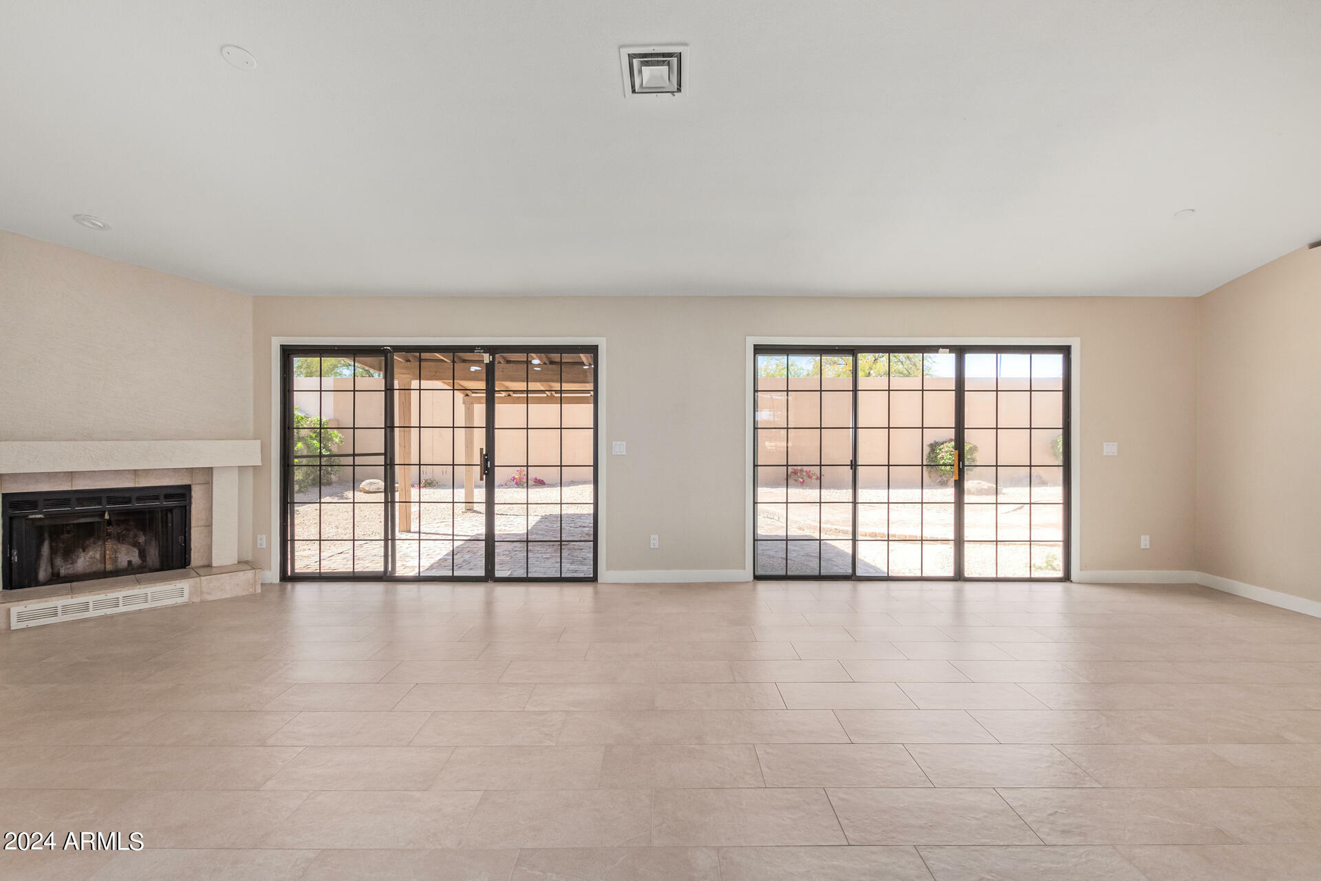 Property Photo:  10822 N 33rd Place  AZ 85028 