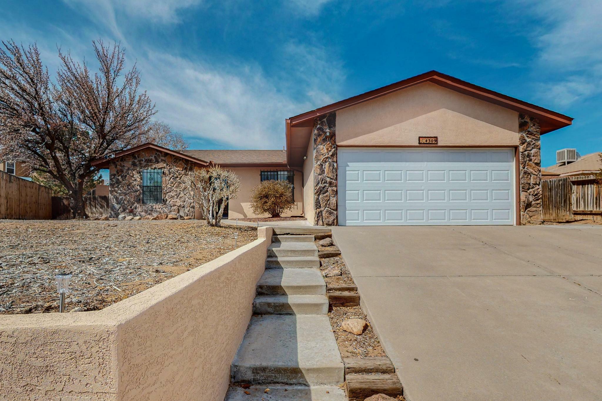 4309 Nandina Court NW  Albuquerque NM 87120 photo