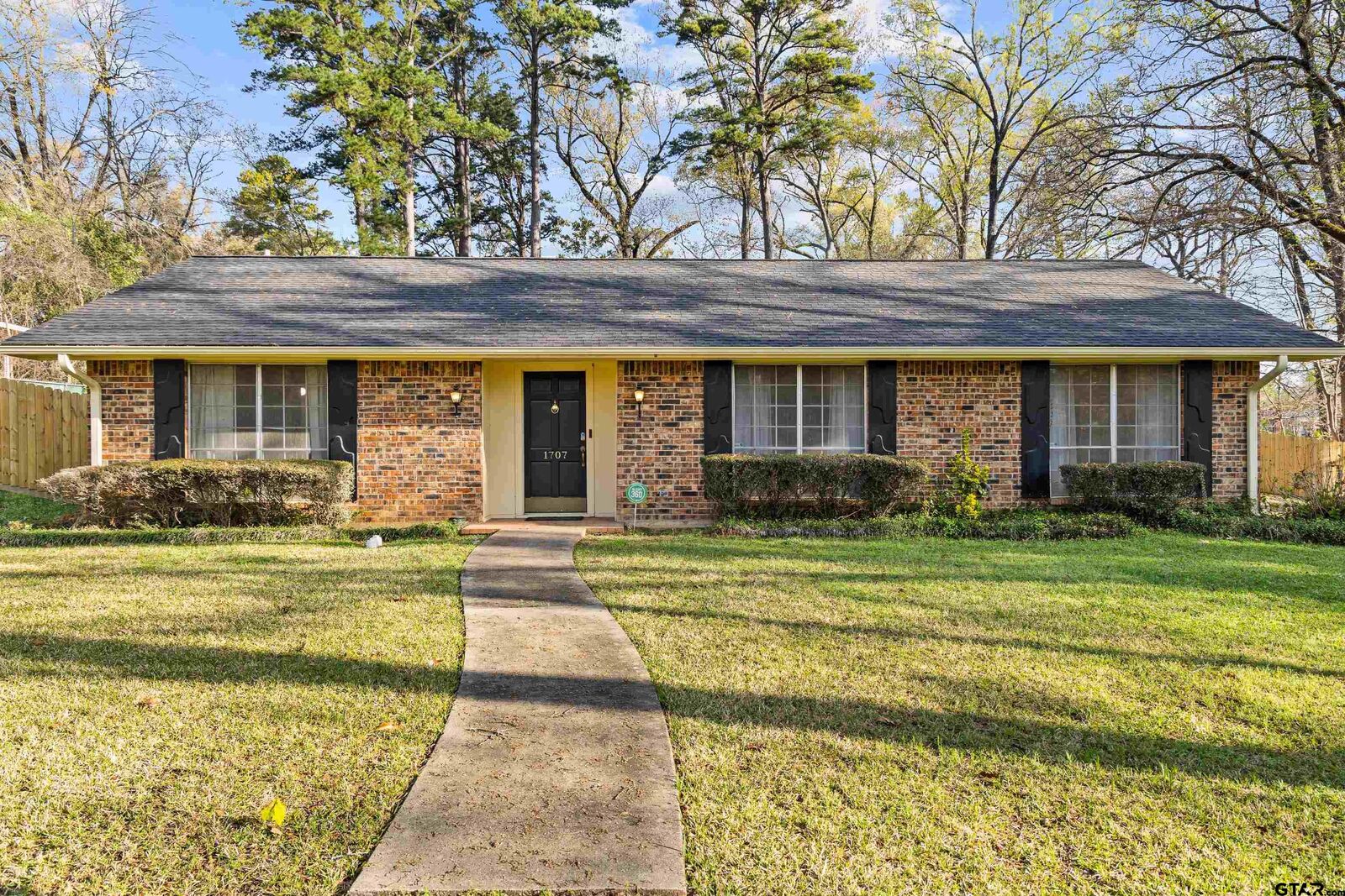Property Photo:  1707 Rambling Drive  TX 75604 
