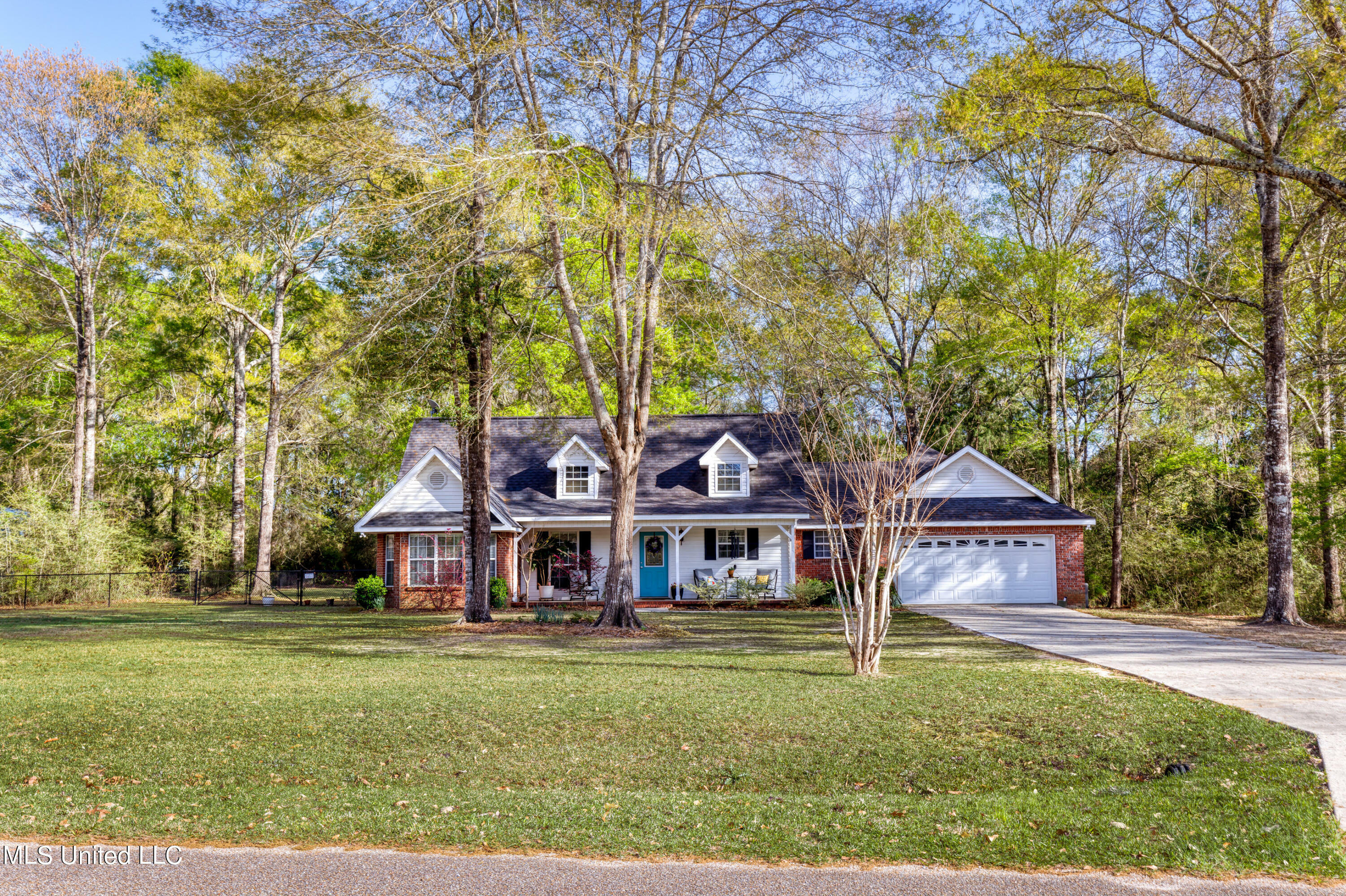 Property Photo:  88 Cedar Wood Drive  MS 39573 