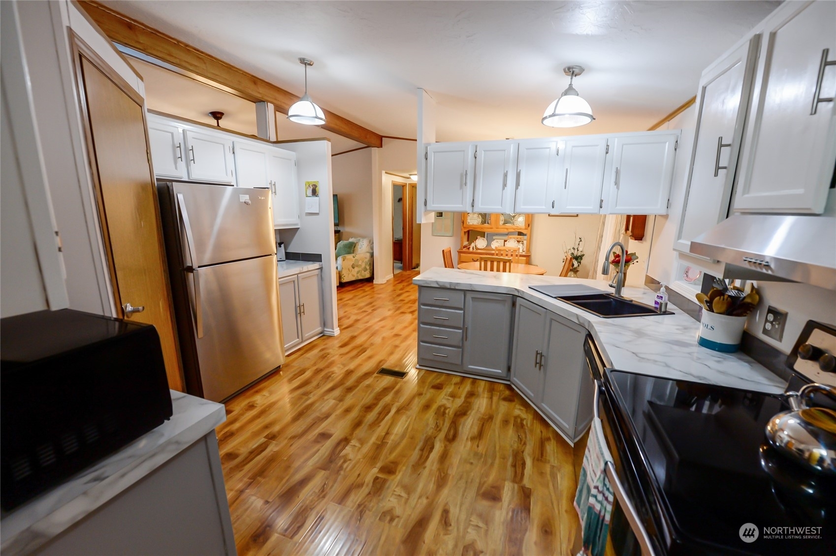 Property Photo: 557 NE Saturn Lane 110 WA 98311