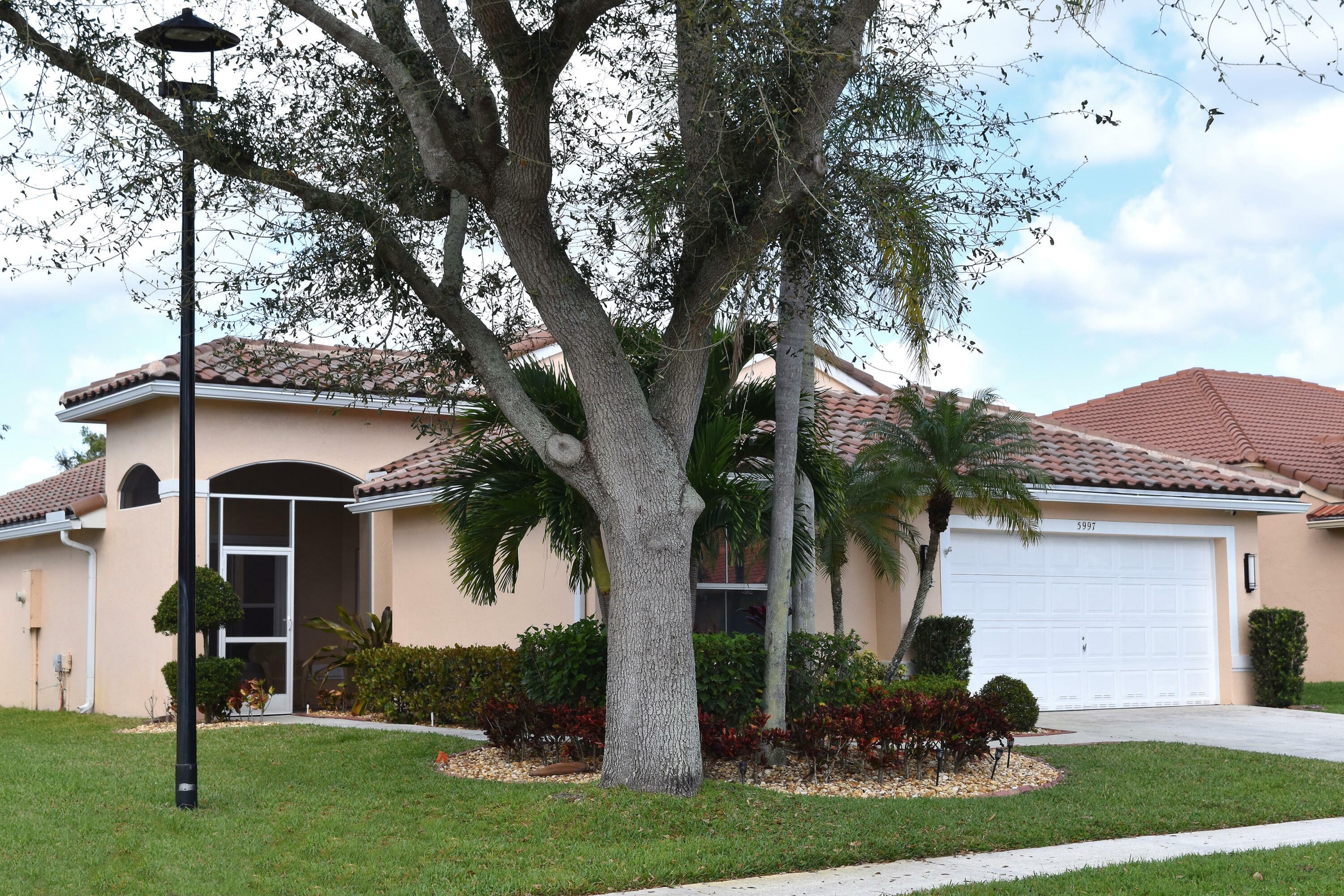 5997 Las Colinas Circle  Lake Worth FL 33463 photo