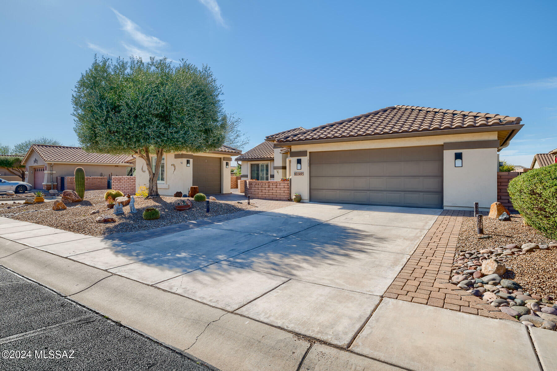 Property Photo: 2495 E Bluejay Bluff Lane AZ 85614