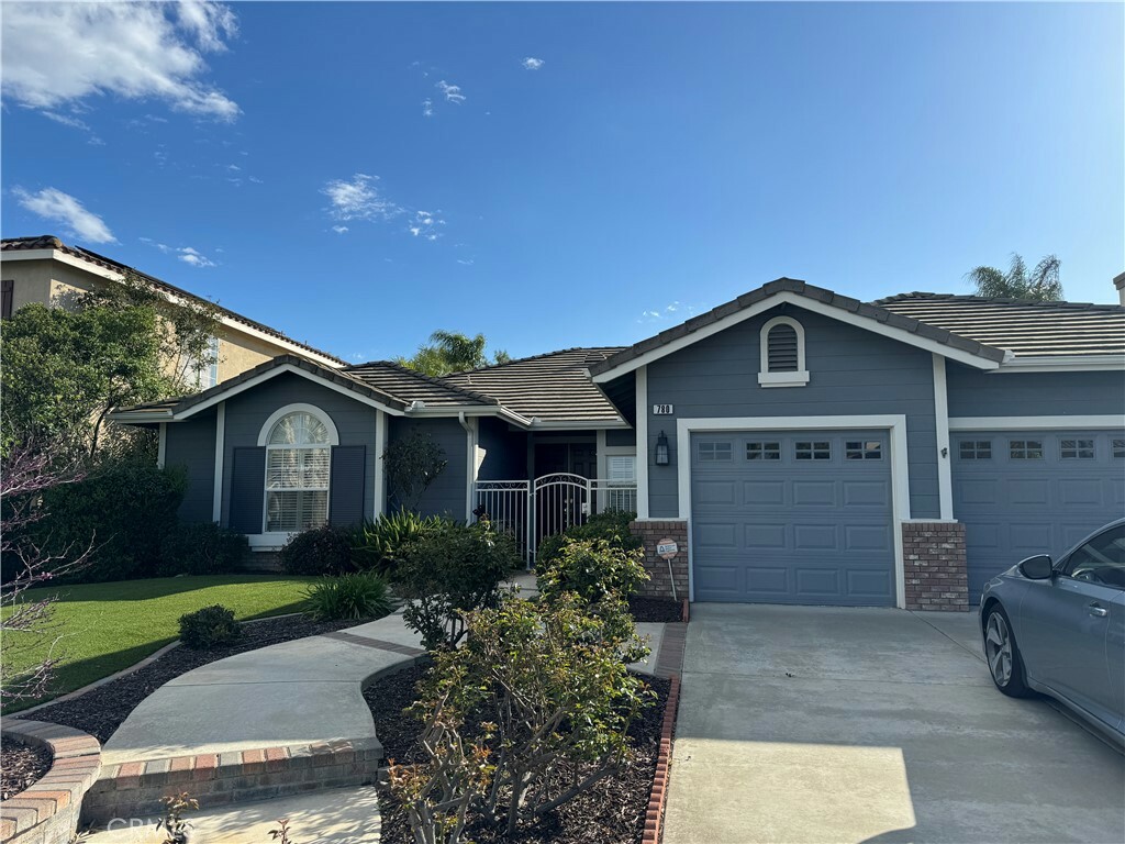 Property Photo:  780 Mountain Shadows Drive  CA 92881 