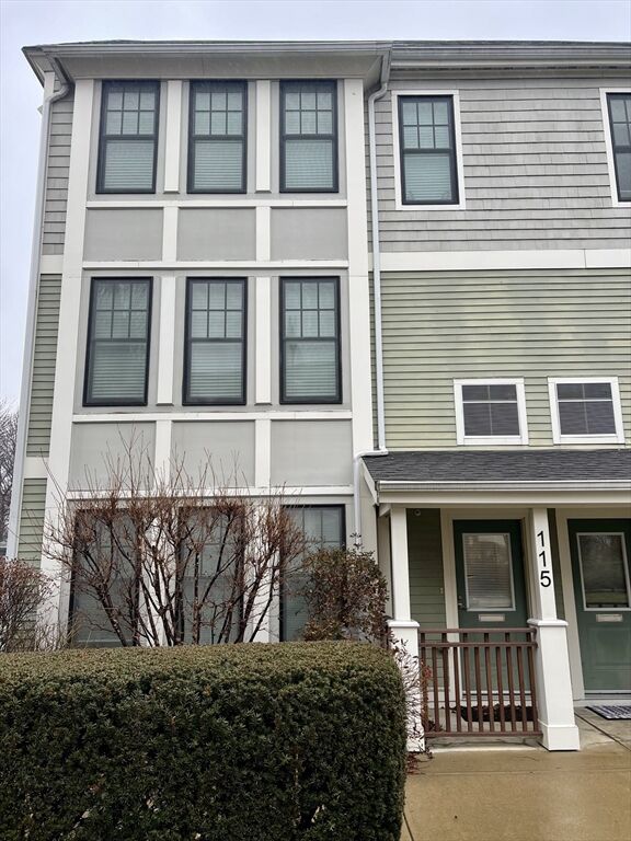Property Photo: 115 Crowninshield C3 MA 02446