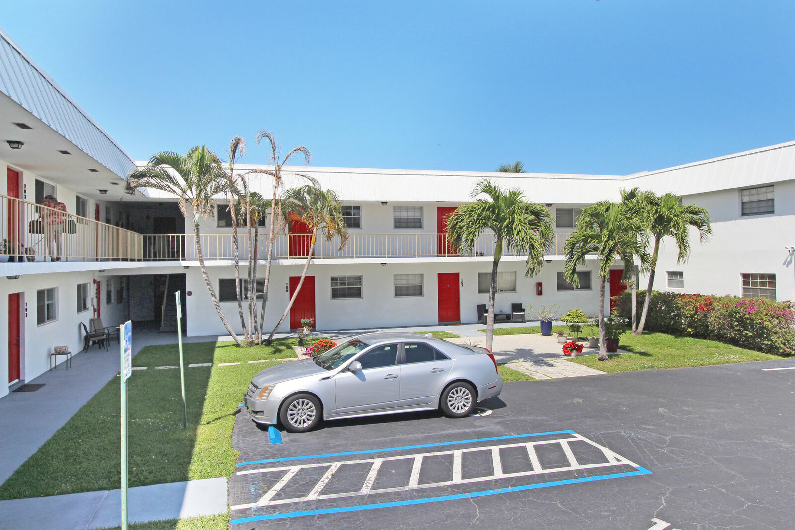 Property Photo:  402 Lakeshore Drive 106  FL 33403 