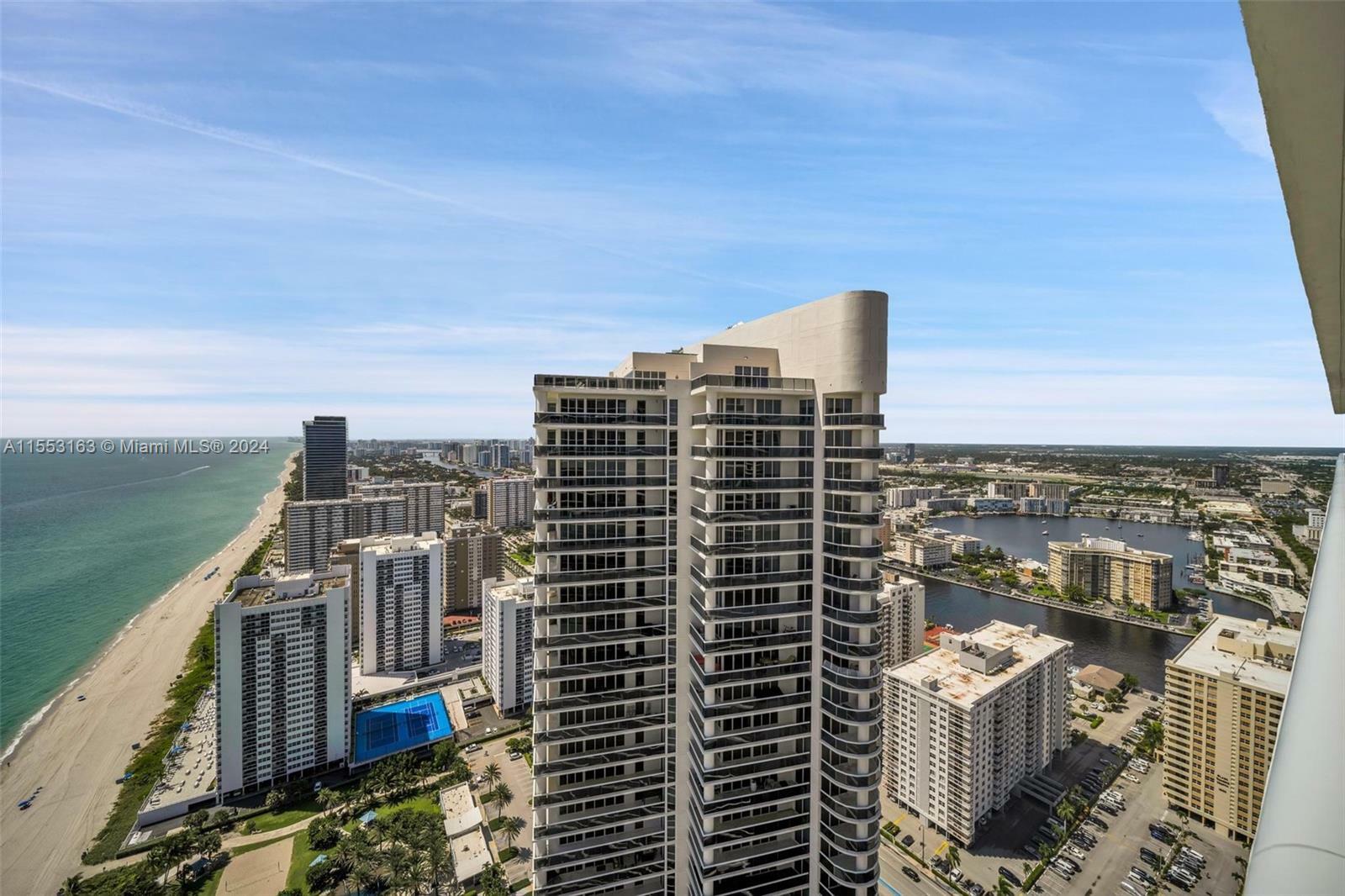 Property Photo:  1830 S Ocean Dr 4303  FL 33009 