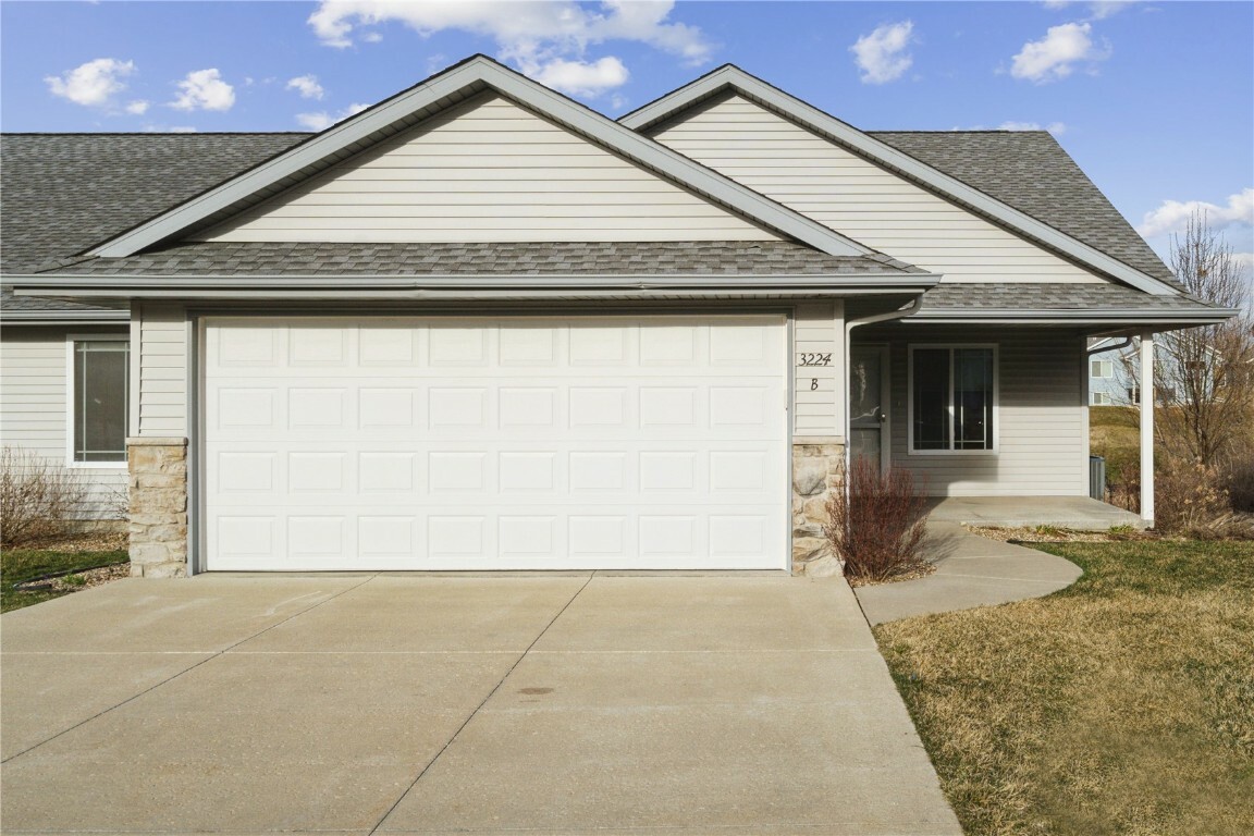 Property Photo:  3224 Riviera Court SW B  IA 52404 