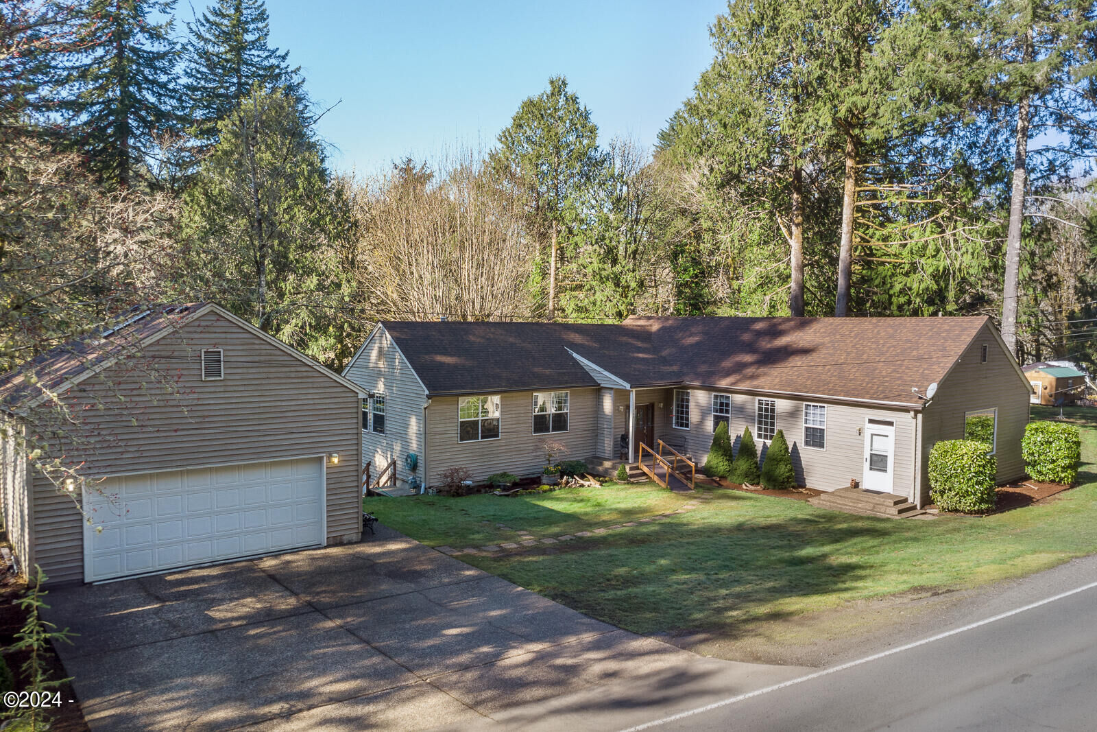 Property Photo:  184 N Slick Rock Creek Road  OR 97368 