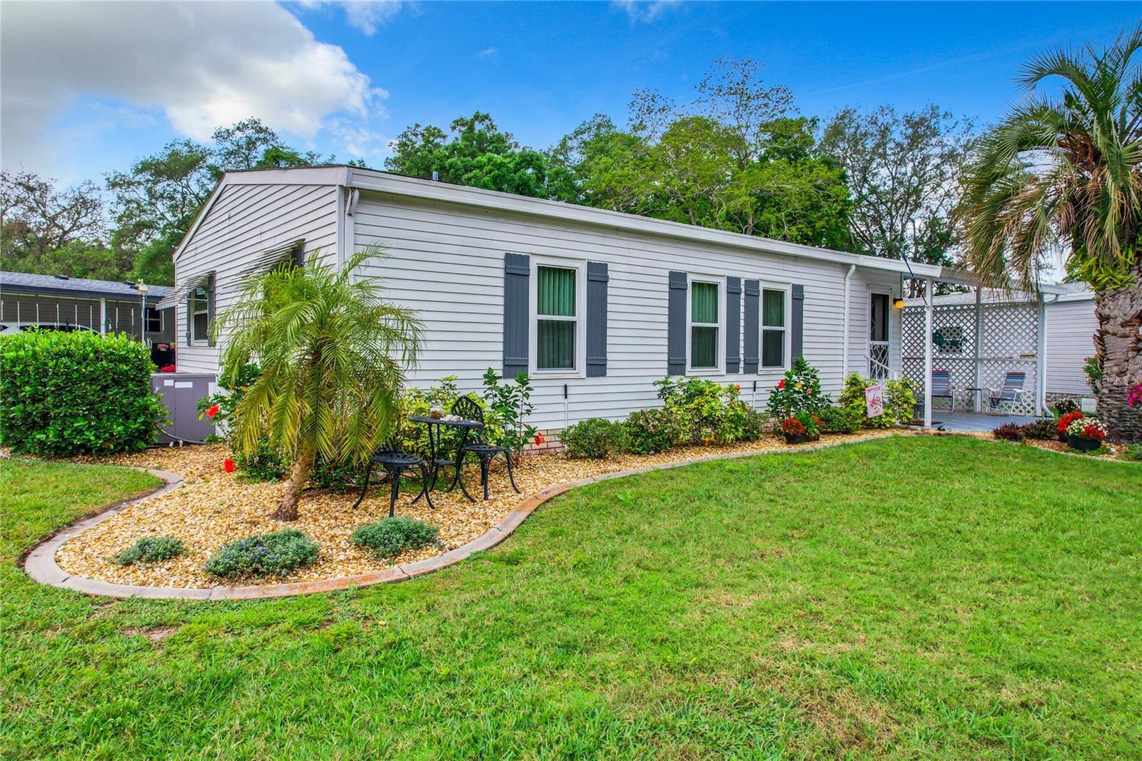Property Photo: 25125 Bellevue FL 34748