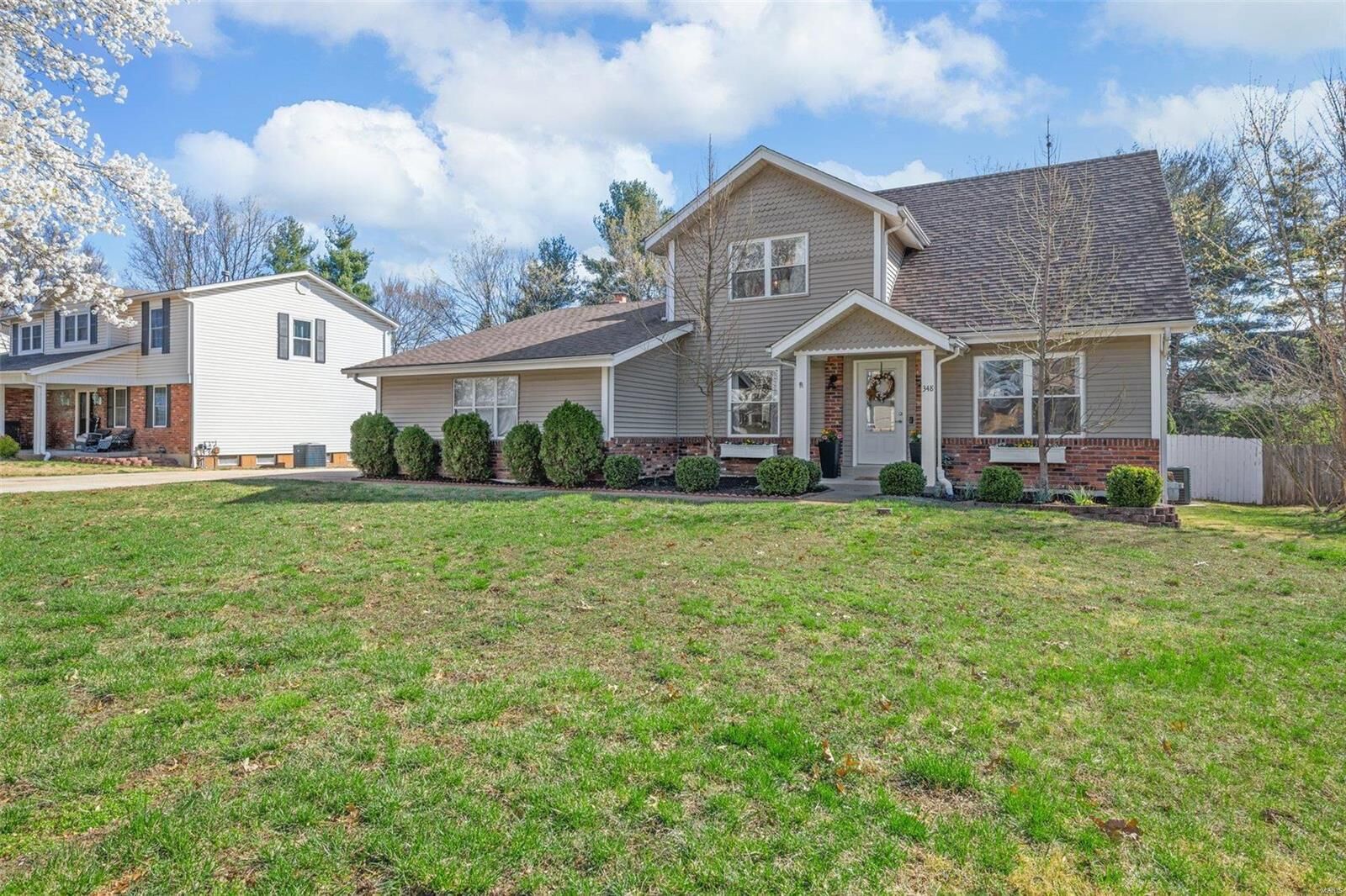 Property Photo:  348 Hunters Glen Court  MO 63011 