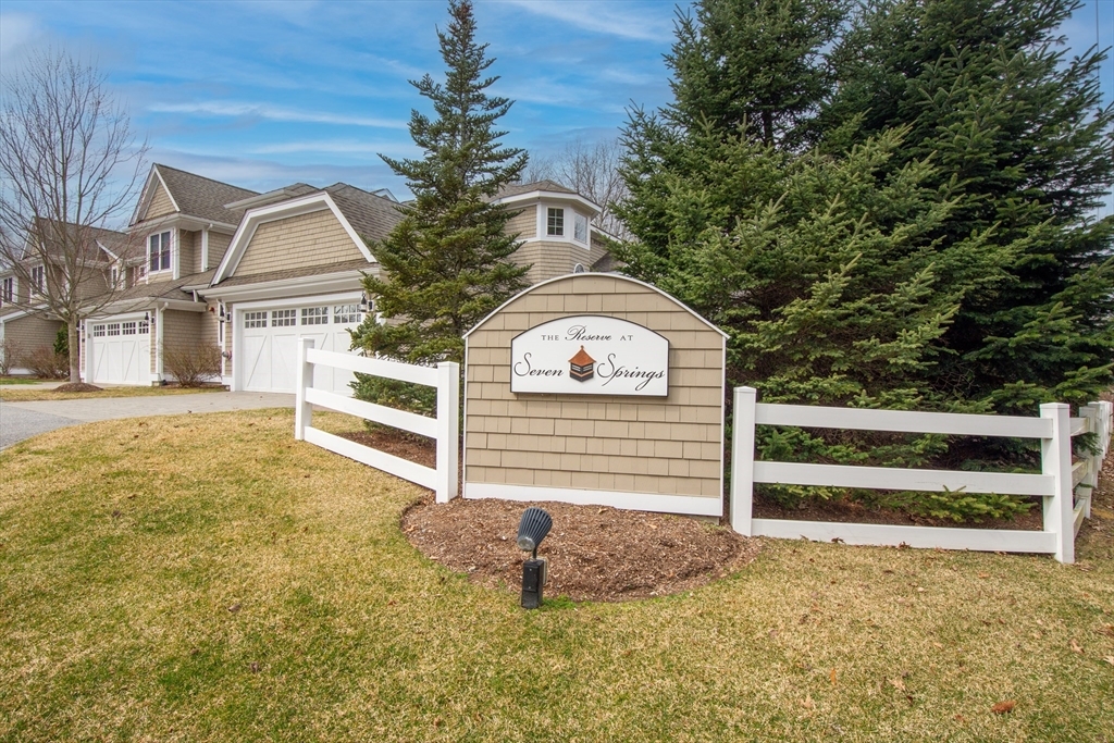 Property Photo: 4 Reserve Way B MA 01803