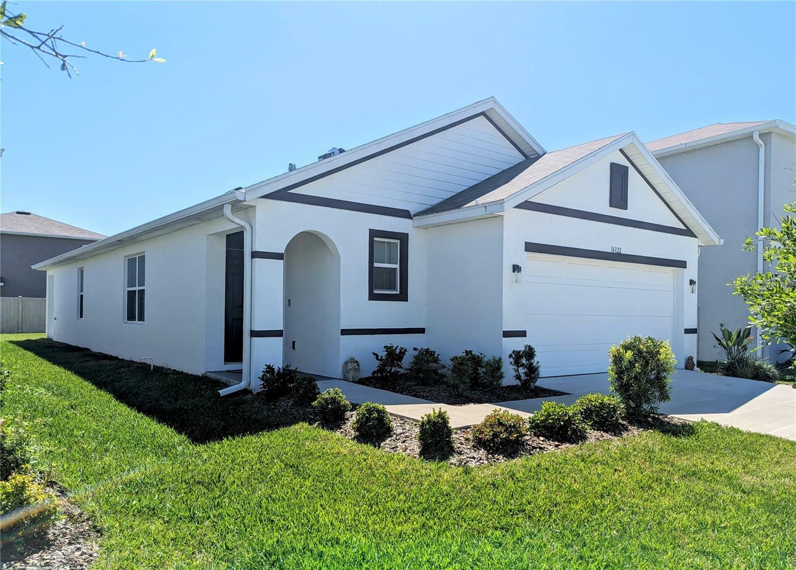 Property Photo:  16122 Soft Fern Trace  FL 33556 