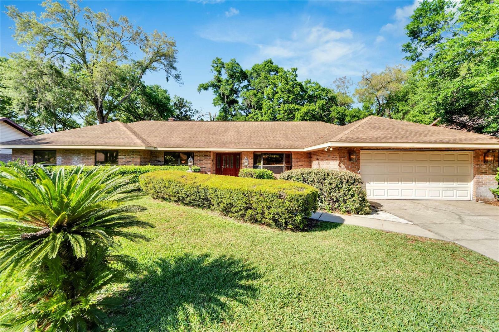 Property Photo:  3417 Forest Bridge Circle  FL 33511 