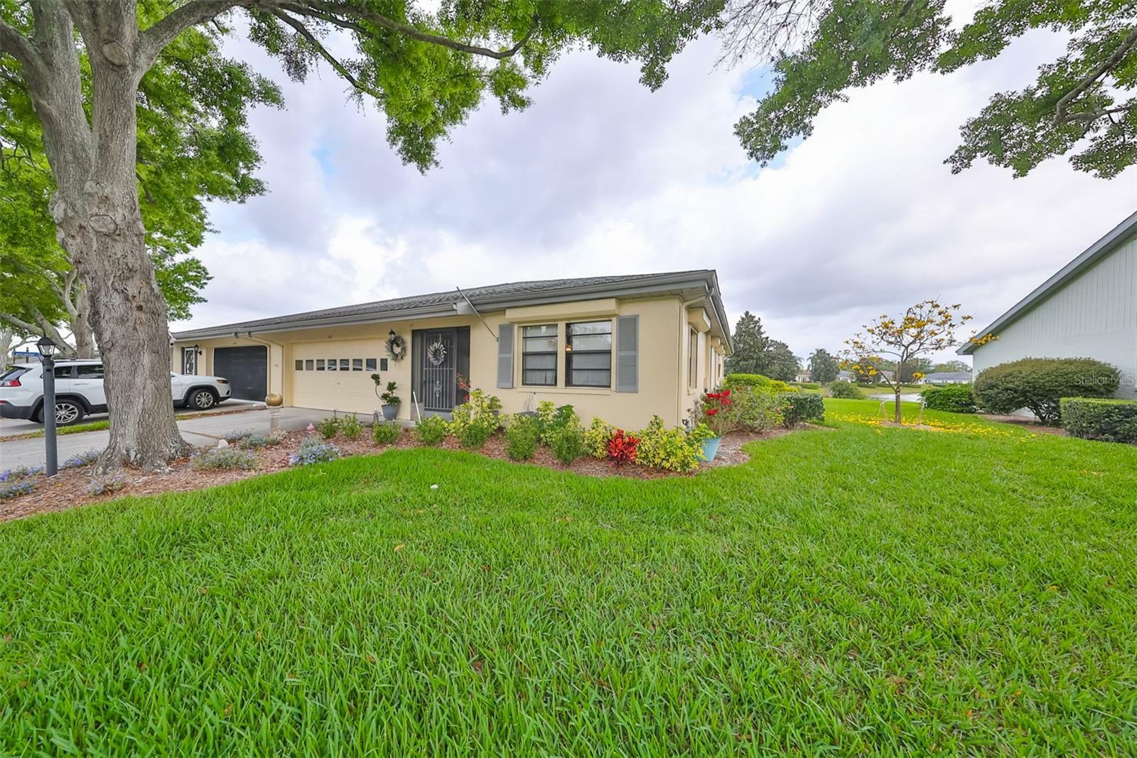 Property Photo:  1417 Langley Drive  FL 33573 