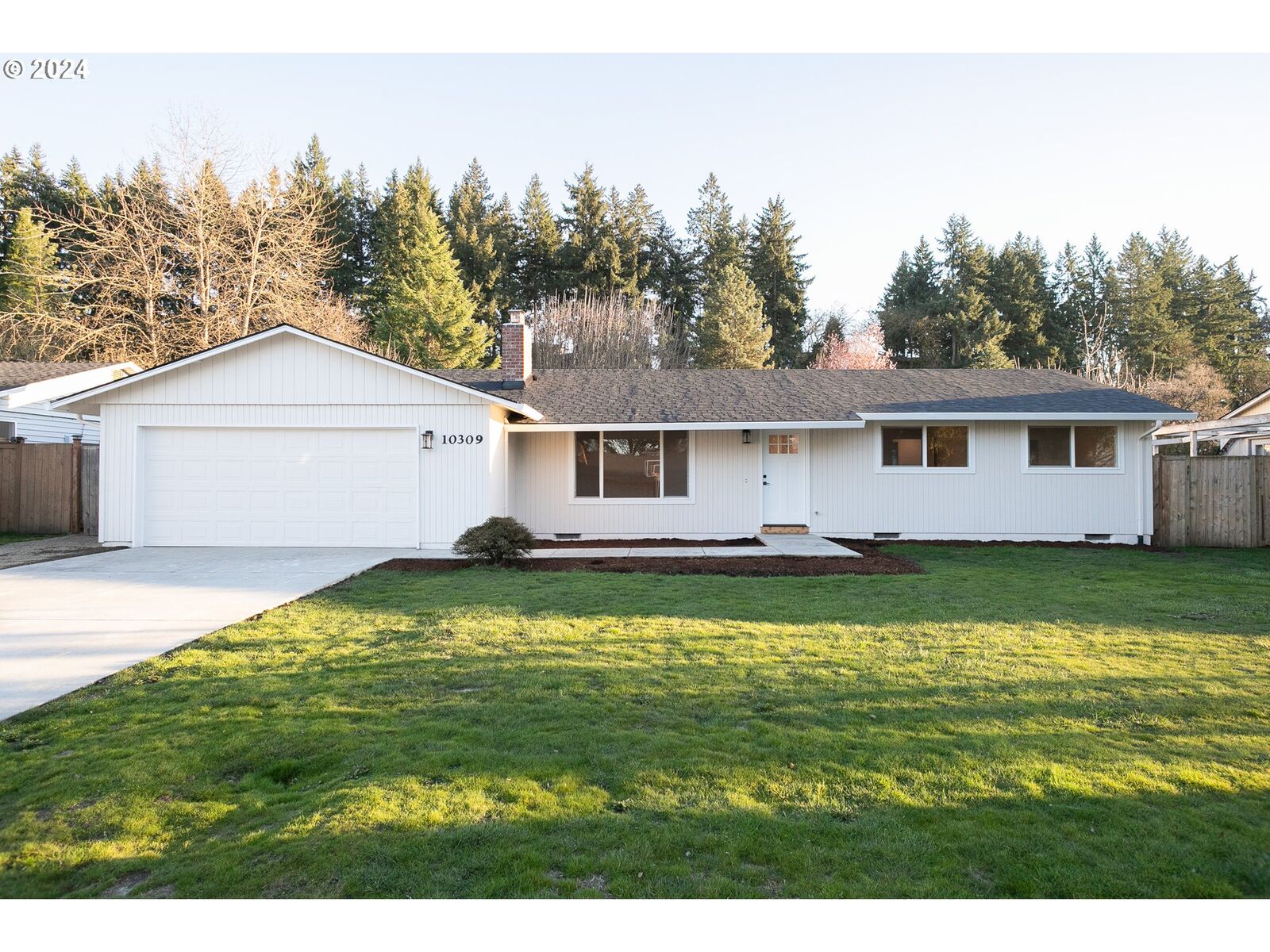 Property Photo:  10309 NE 23rd St  WA 98664 