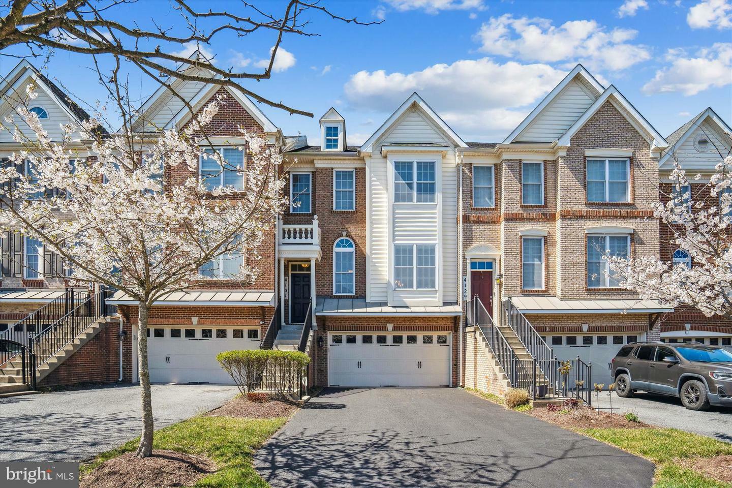 Property Photo: 4131 Chariot Way MD 20772