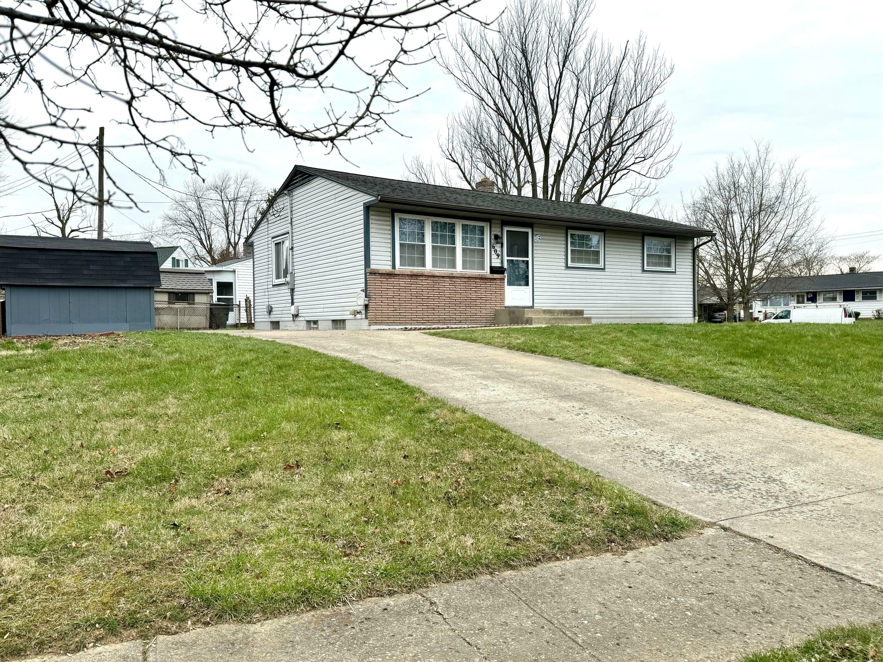 609 Raleigh Drive  Columbus OH 43228 photo