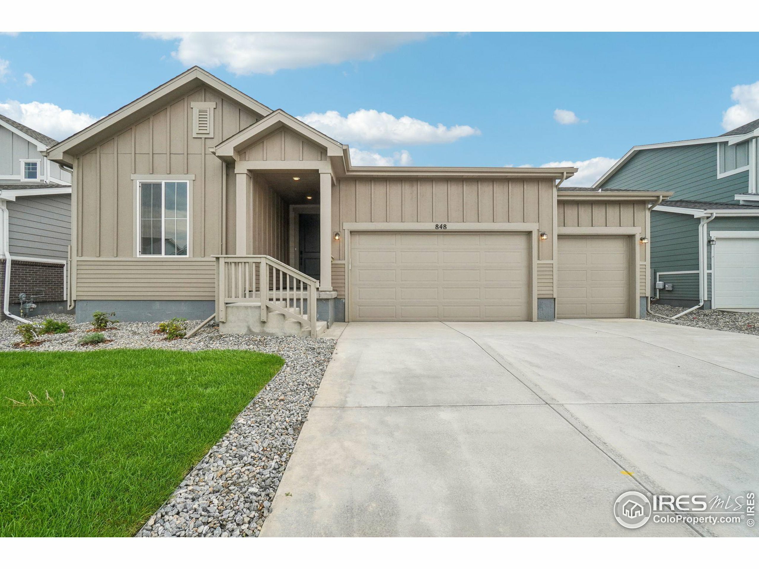 Property Photo:  848 Hummocky Way  CO 80550 