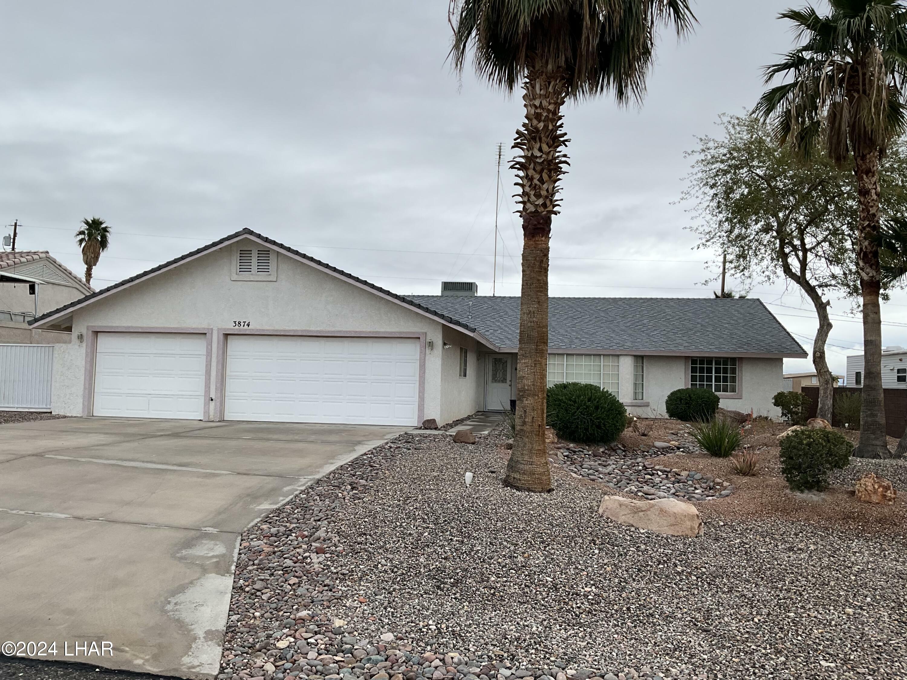 Property Photo:  3874 Whaler Dr  AZ 86406 