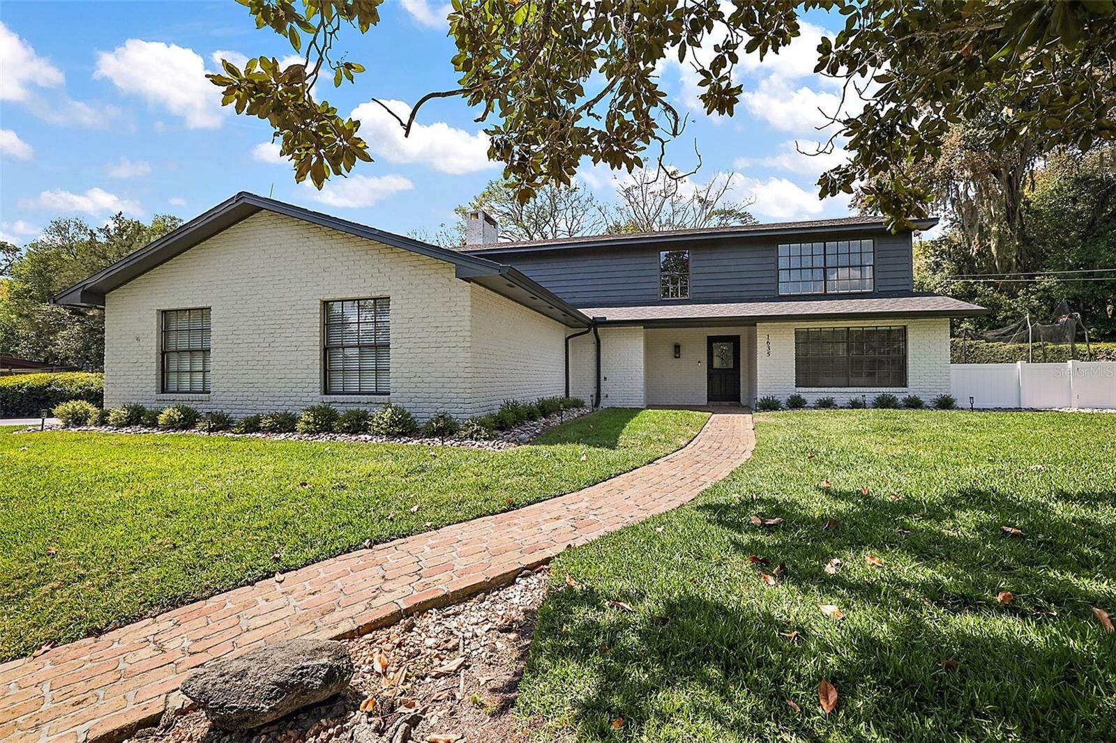 Property Photo: 1635 Hilltop Drive FL 32757