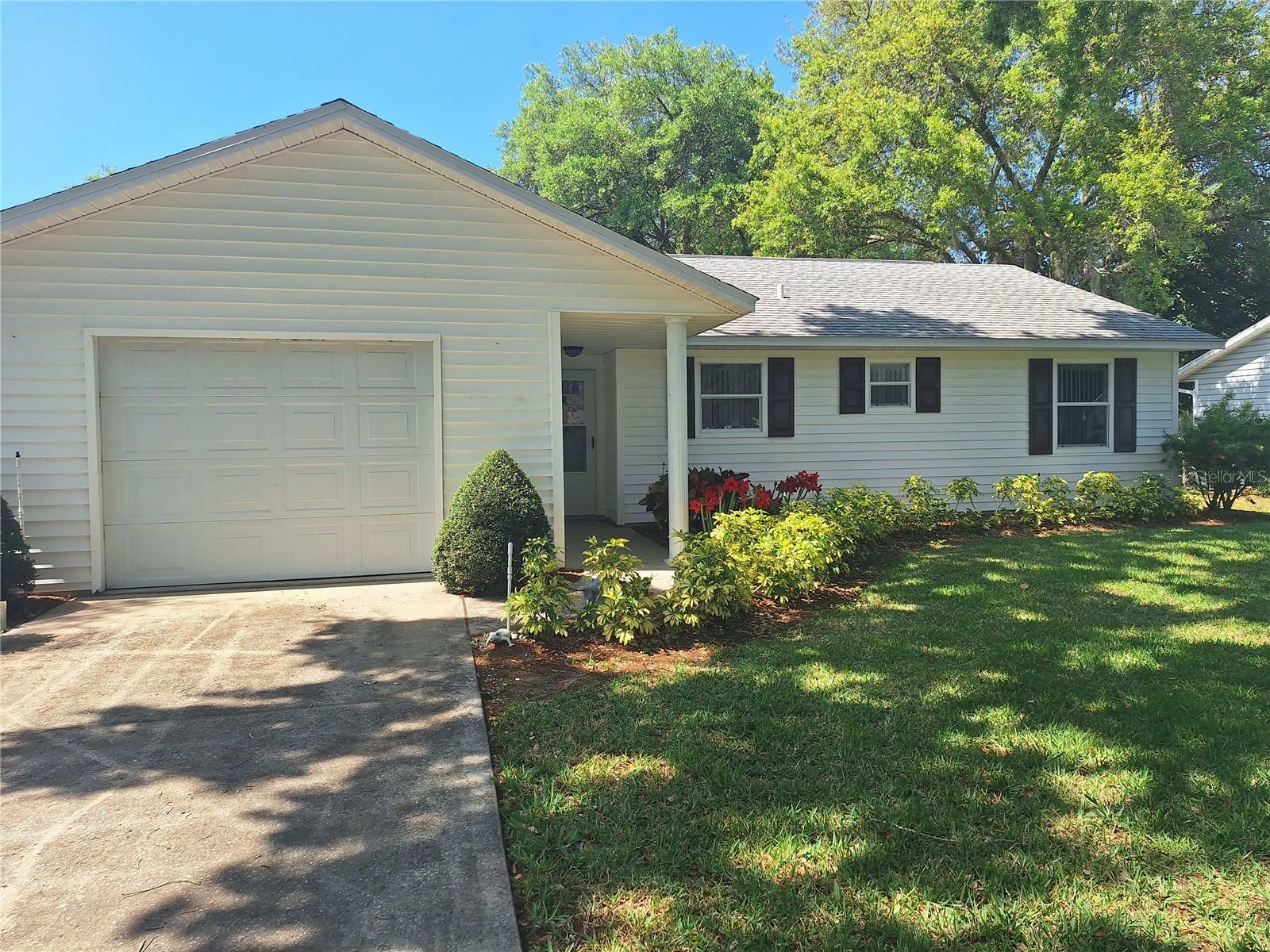 Property Photo:  1616 New Abbey Avenue  FL 34788 