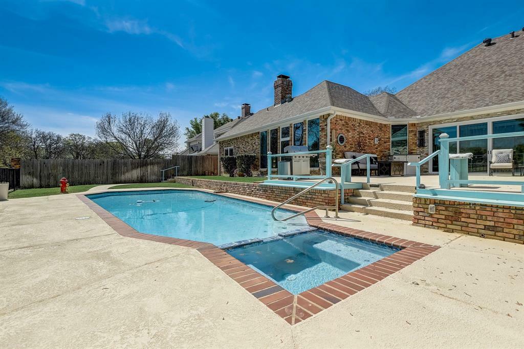 5211 Vicksburg Drive  Arlington TX 76017 photo