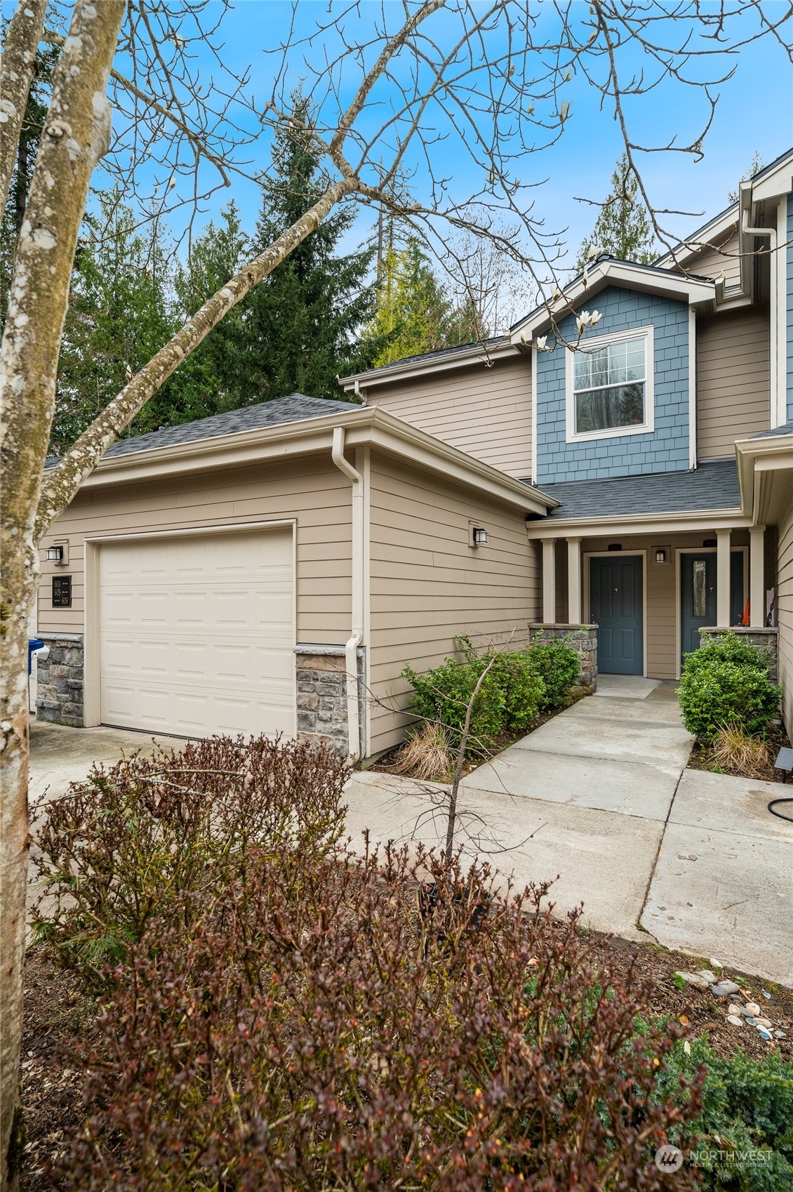 Property Photo:  4327 Issaquah Pine Lake Road SE 605  WA 98075 