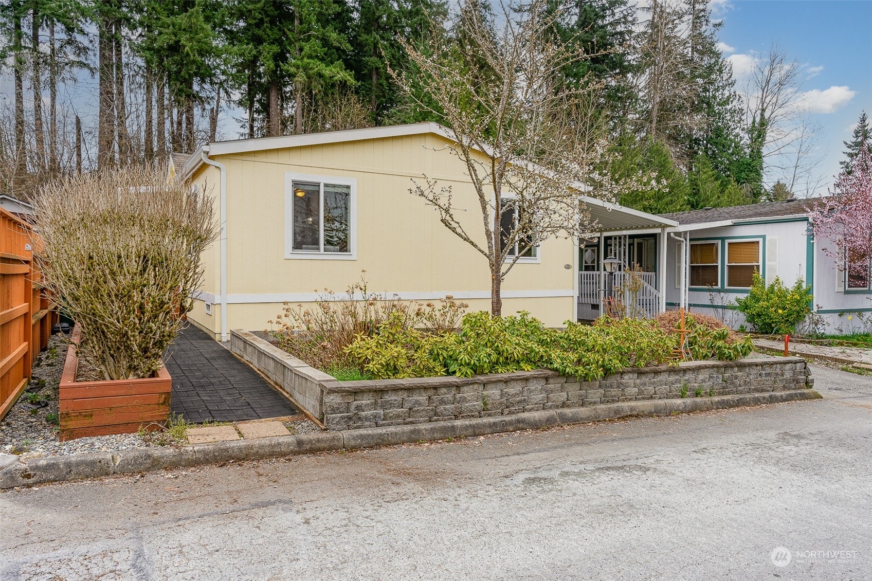 Property Photo:  28000 NE 142nd Place 76  WA 98019 