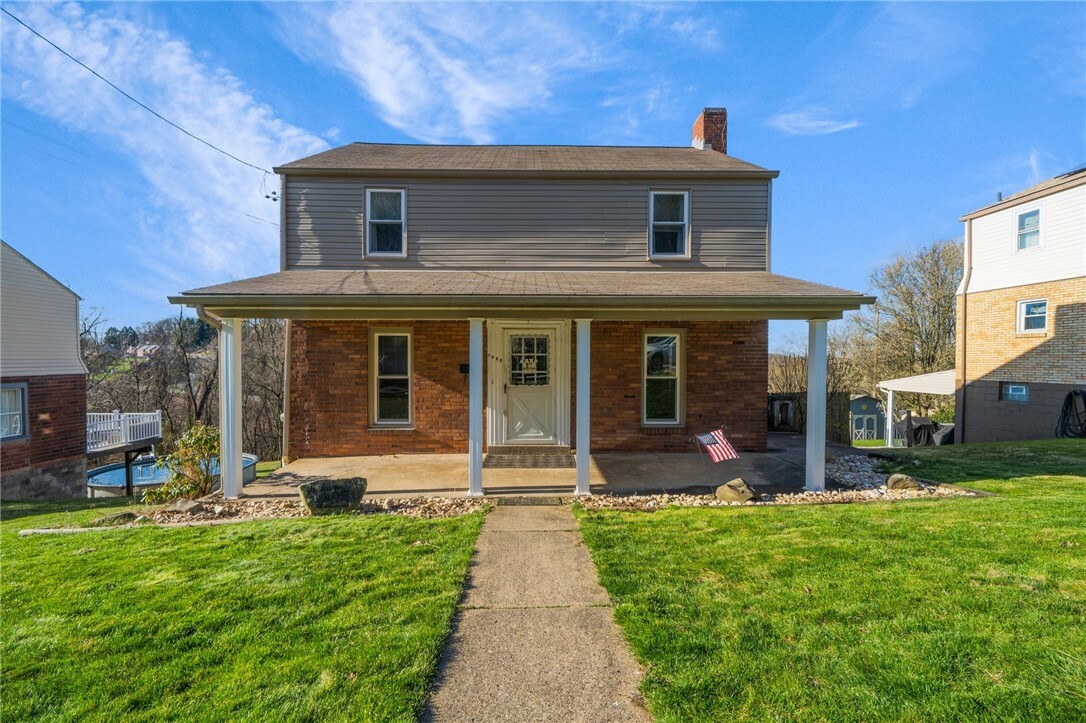 Property Photo: 1302 Walnut St PA 15137