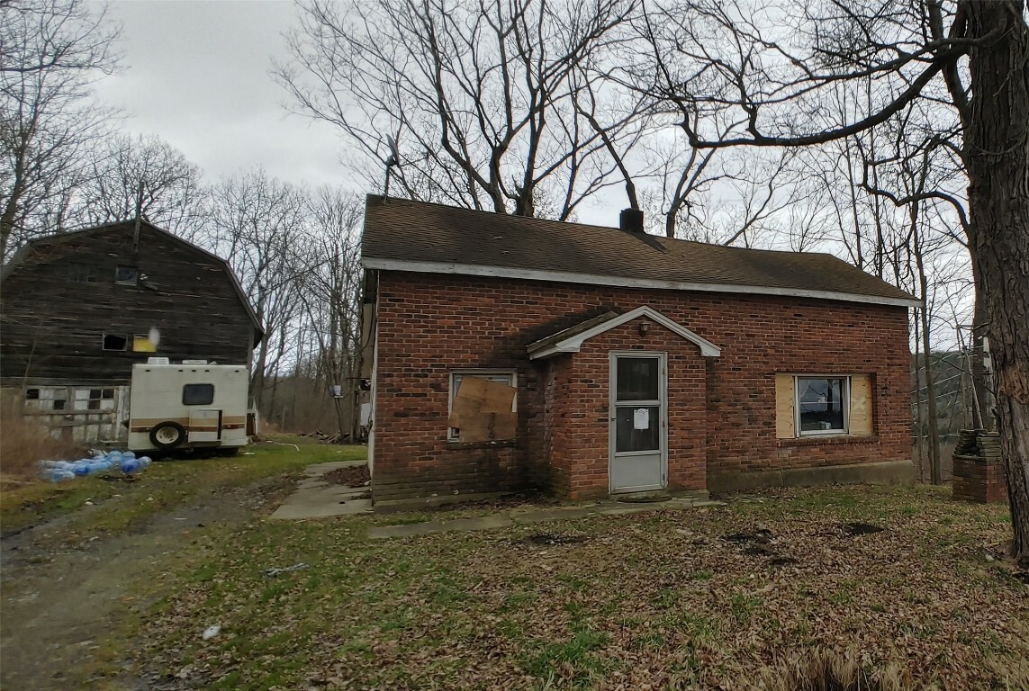 Property Photo:  60 Pitkin Hill Road  NY 13790 