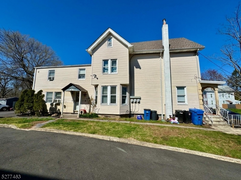 Property Photo:  424 Hamilton St  NJ 07065 