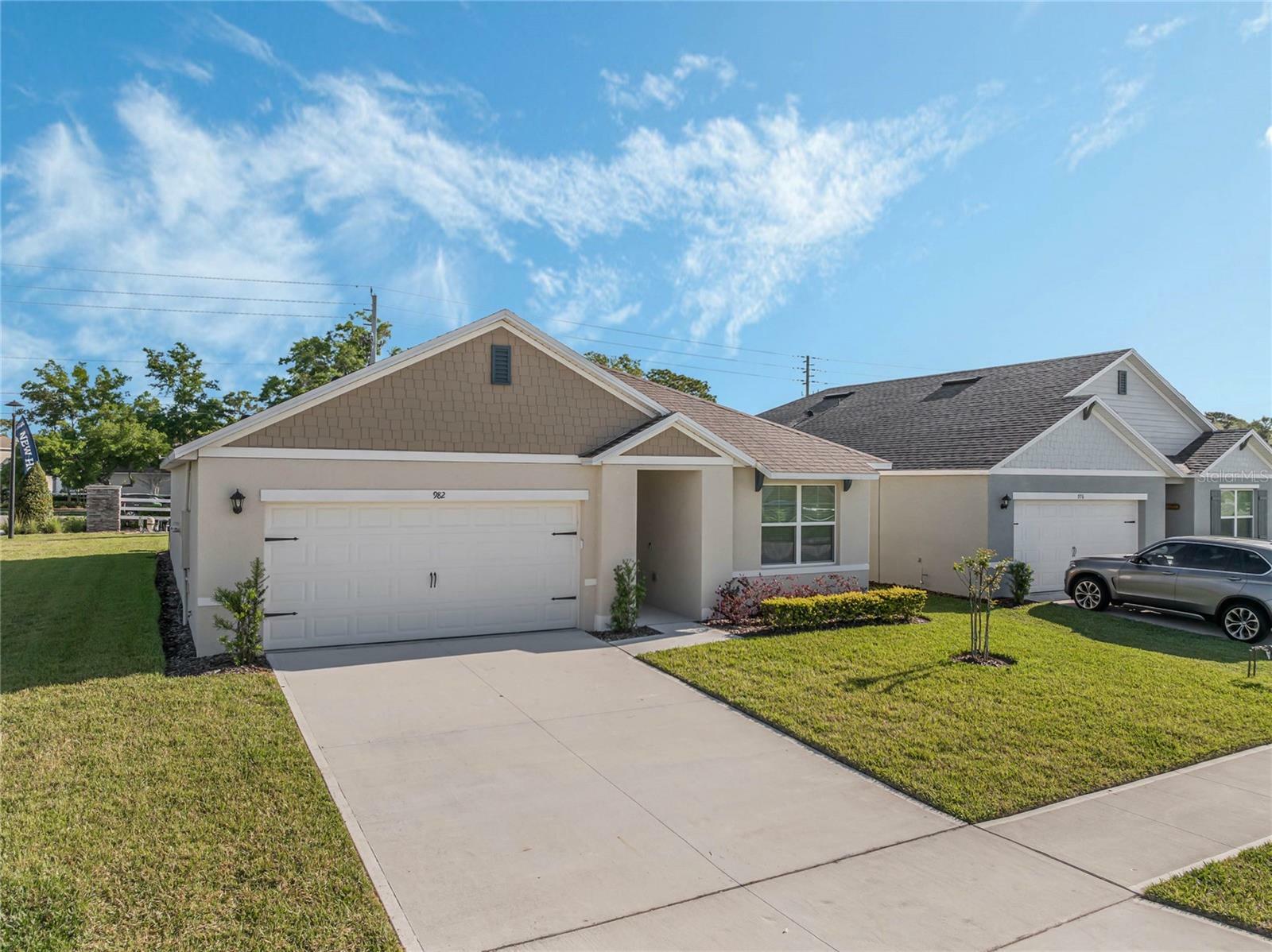 Property Photo:  982 August Sky Drive  FL 32738 