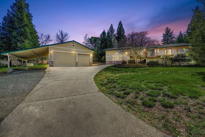 13568 Torrey Pines Drive  Auburn CA 95602 photo