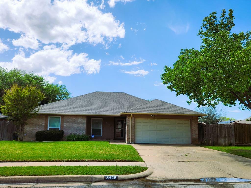 Property Photo:  3425 Primrose Lane  TX 76021 