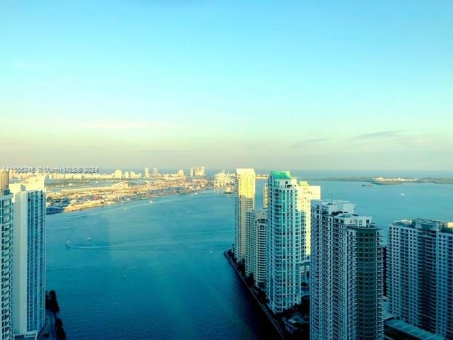 Property Photo:  200 Biscayne Boulevard Way 5004  FL 33131 