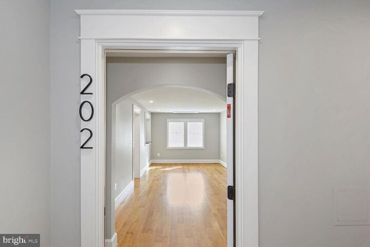 11 S Madison Street 202  Middleburg VA 20117 photo