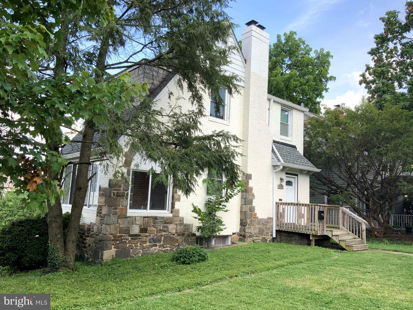 Property Photo:  6209 York Road A  MD 21212 